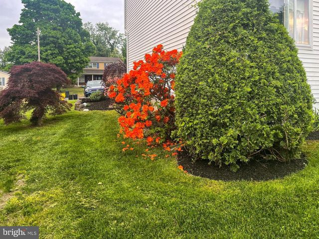 125 TRENT RD, Turnersville, NJ 08012