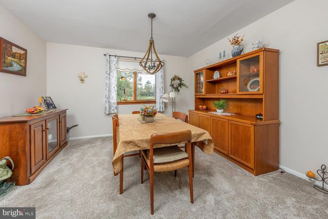 125 TRENT RD, Turnersville, NJ 08012