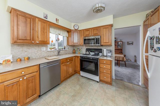 125 TRENT RD, Turnersville, NJ 08012