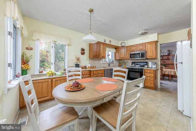 125 TRENT RD, Turnersville, NJ 08012