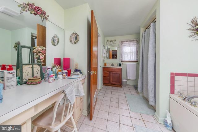 125 TRENT RD, Turnersville, NJ 08012