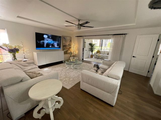 2347 BENEVA TERRACE 2251, Sarasota, FL 34232