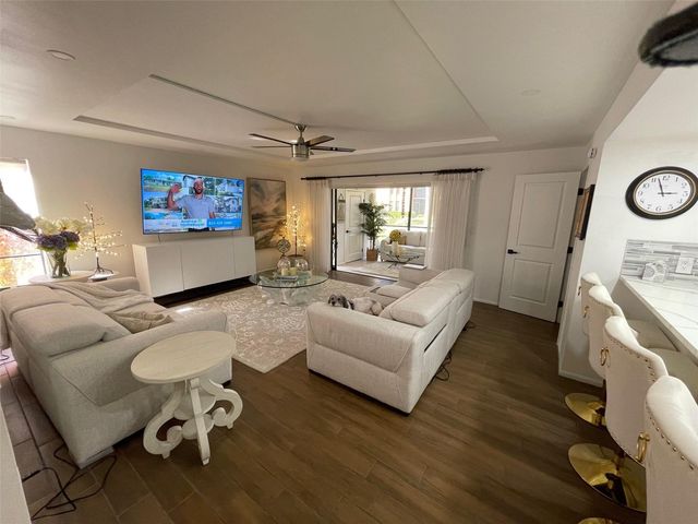 2347 BENEVA TERRACE 2251, Sarasota, FL 34232