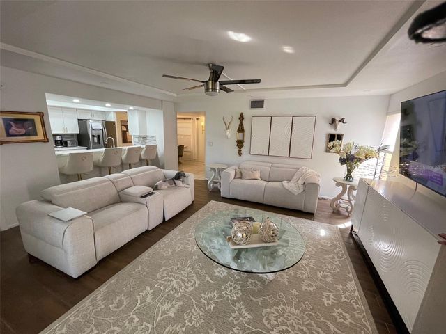 2347 BENEVA TERRACE 2251, Sarasota, FL 34232