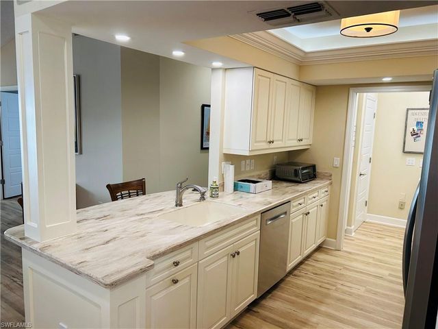 776 Willowbrook DR 808, Naples, FL 34108