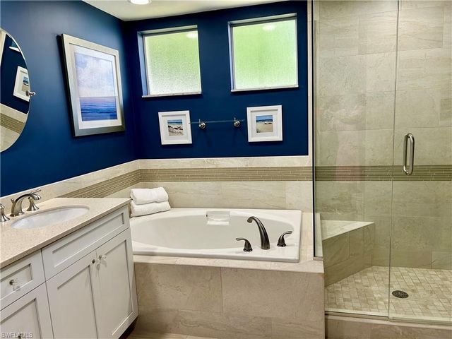 776 Willowbrook DR 808, Naples, FL 34108