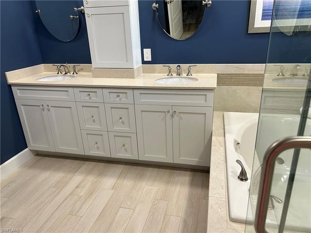 776 Willowbrook DR 808, Naples, FL 34108