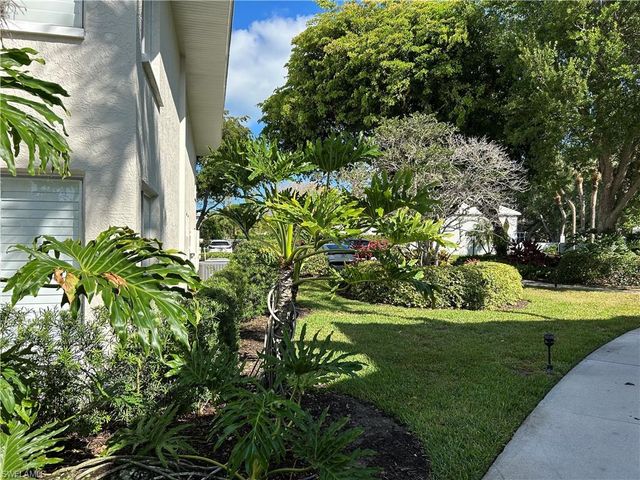 776 Willowbrook DR 808, Naples, FL 34108