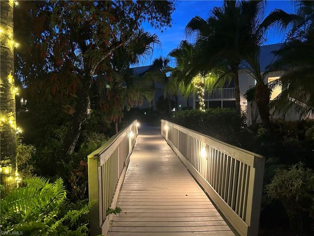 776 Willowbrook DR 808, Naples, FL 34108