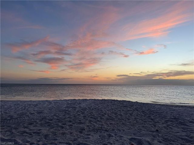 776 Willowbrook DR 808, Naples, FL 34108