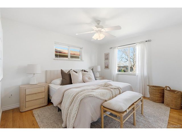 1425 S Eaton Ct, Lakewood, CO 80232