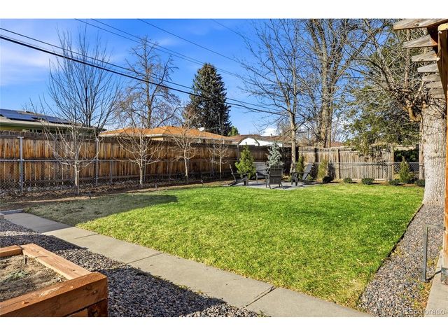 1425 S Eaton Ct, Lakewood, CO 80232