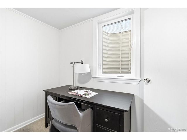 1425 S Eaton Ct, Lakewood, CO 80232