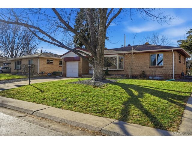 1425 S Eaton Ct, Lakewood, CO 80232