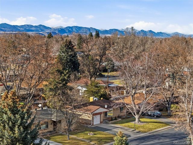 1425 S Eaton Ct, Lakewood, CO 80232