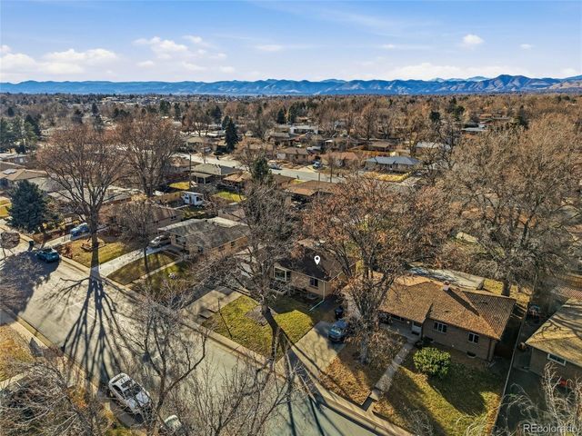 1425 S Eaton Ct, Lakewood, CO 80232
