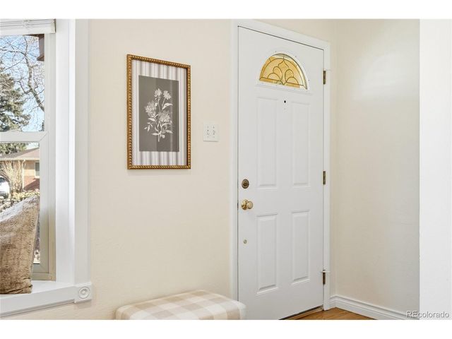 1425 S Eaton Ct, Lakewood, CO 80232