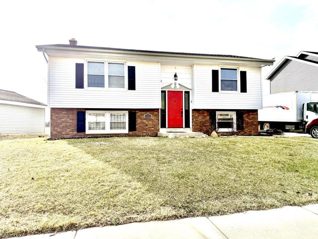 8885 N 70th STREET, Milwaukee, WI 53223