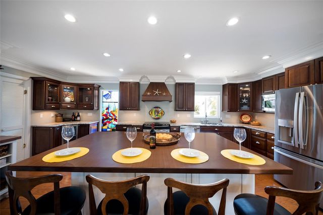 517 LOQUAT DRIVE, Anna Maria, FL 34216