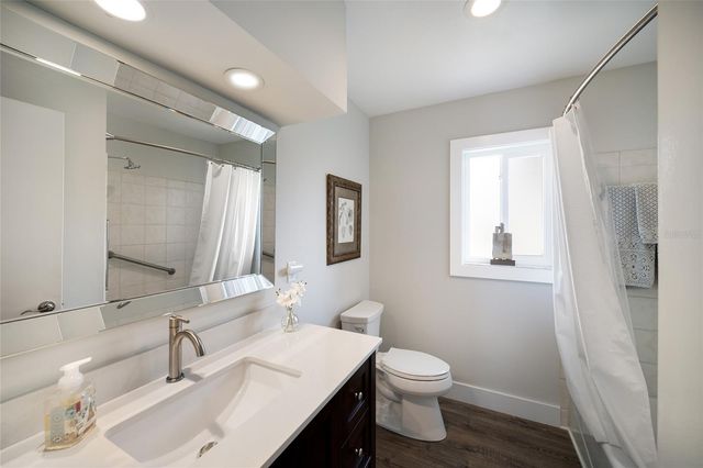 517 LOQUAT DRIVE, Anna Maria, FL 34216