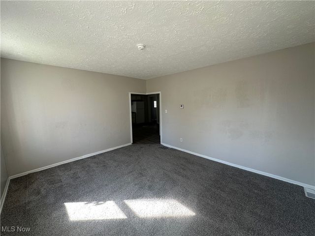 1915 Maple Avenue NE, Canton, OH 44714