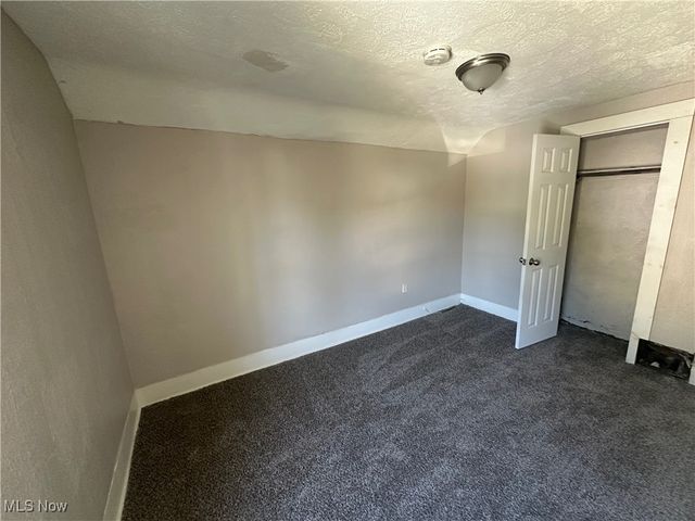 1915 Maple Avenue NE, Canton, OH 44714