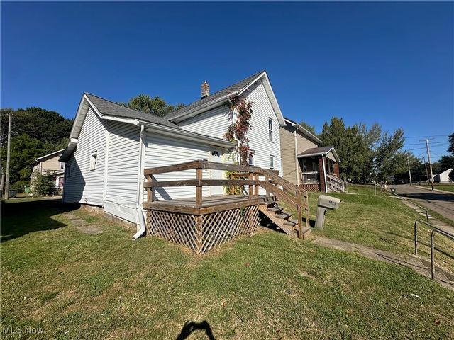 1915 Maple Avenue NE, Canton, OH 44714