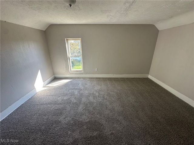 1915 Maple Avenue NE, Canton, OH 44714