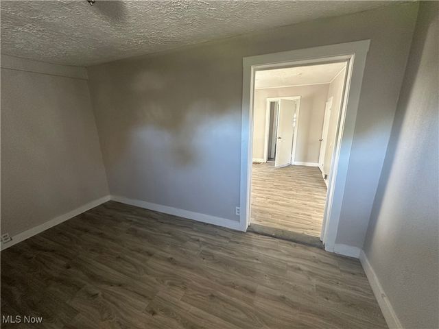 1915 Maple Avenue NE, Canton, OH 44714