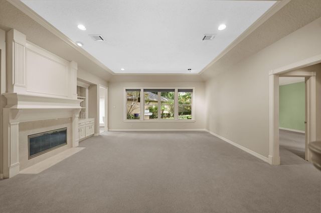 15 Hilshire Grove Lane, Houston, TX 77055