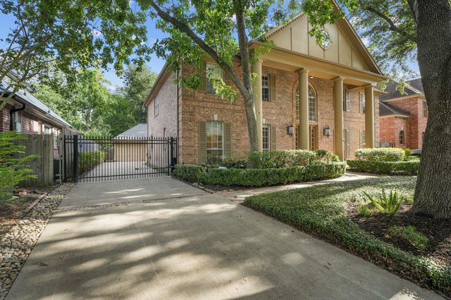 15 Hilshire Grove Lane, Houston, TX 77055
