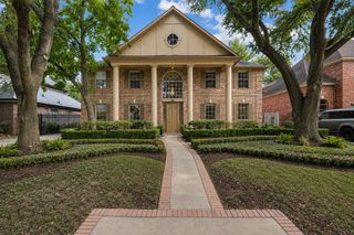 15 Hilshire Grove Lane, Houston, TX 77055