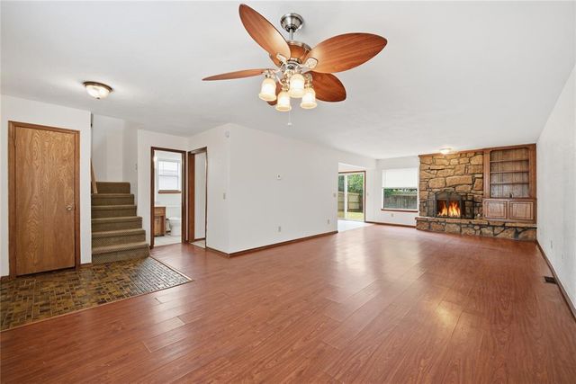 10124 Birkenhead Court 10124-26, Yukon, OK 73099