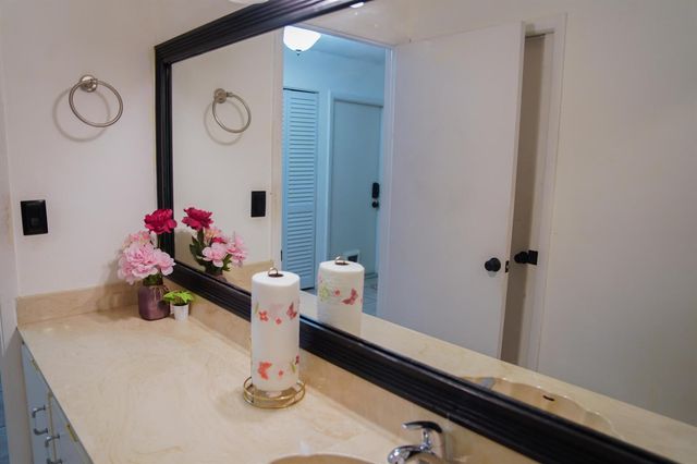 3 Hammond Place, Boynton Beach, FL 33426
