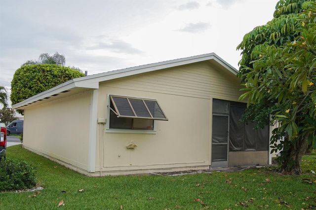 3 Hammond Place, Boynton Beach, FL 33426