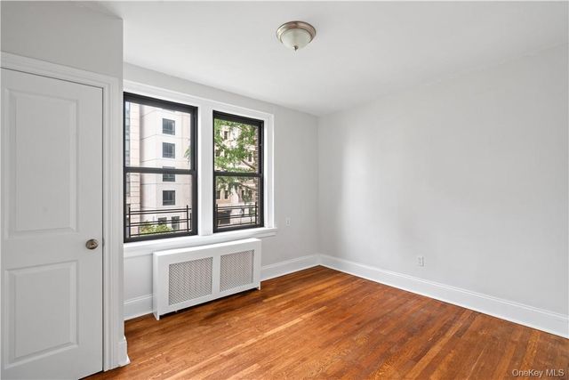 250 Martine Avenue 2F, White Plains, NY 10601