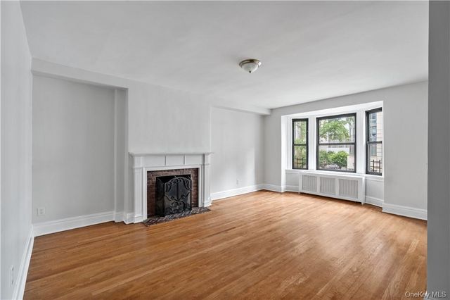 250 Martine Avenue 2F, White Plains, NY 10601