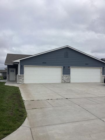 10607-10609 E Conifer St, Wichita, KS 67207