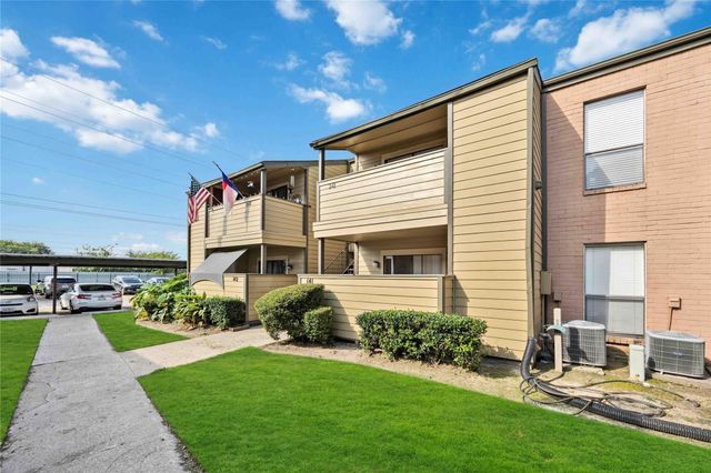 15534 Zabolio Drive 241, Houston, TX 77598
