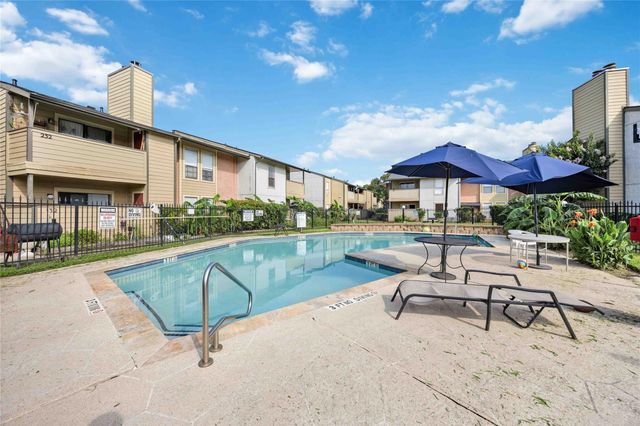 15534 Zabolio Drive 241, Houston, TX 77598