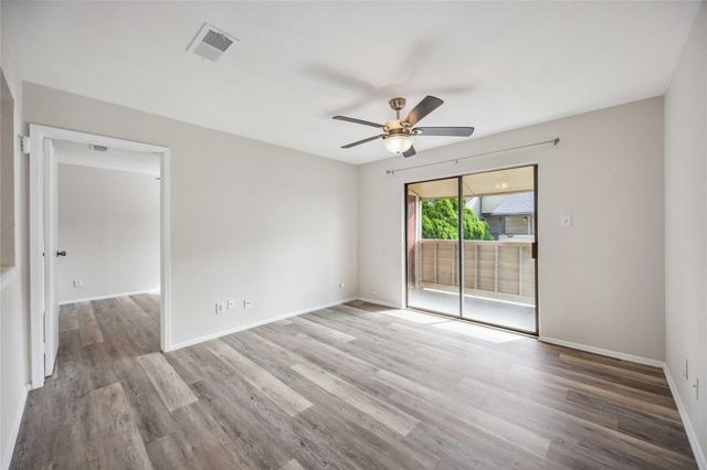 15534 Zabolio Drive 241, Houston, TX 77598