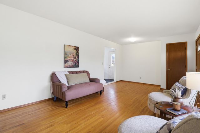 14660 Danbury Avenue W, Rosemount, MN 55068