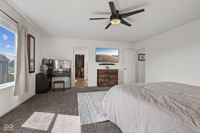 2317 Shadow Trace Way, Greenwood, IN 46143