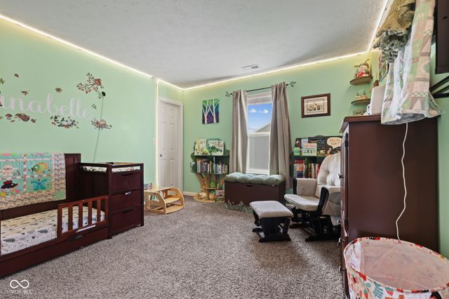 2317 Shadow Trace Way, Greenwood, IN 46143