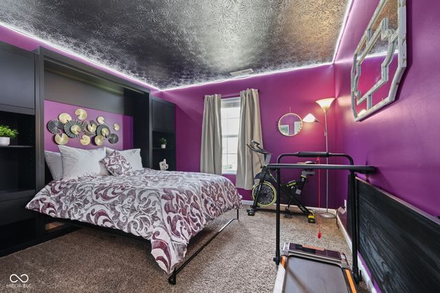 2317 Shadow Trace Way, Greenwood, IN 46143