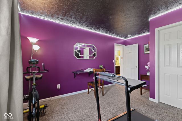 2317 Shadow Trace Way, Greenwood, IN 46143