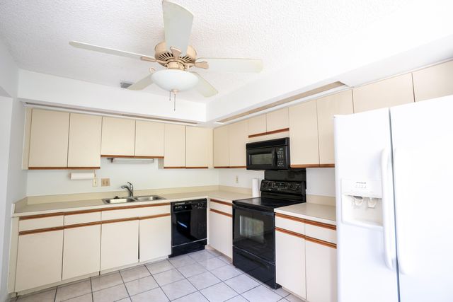 8429 NW 78TH Court, Tamarac, FL 33321