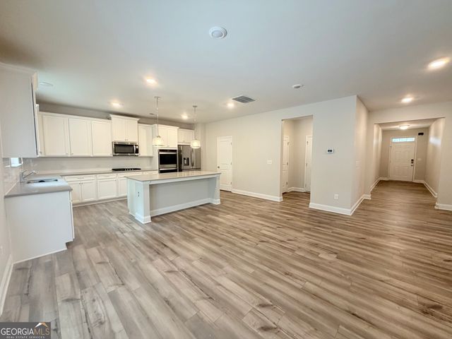 365 Chestnut Chase, Hoschton, GA 30548