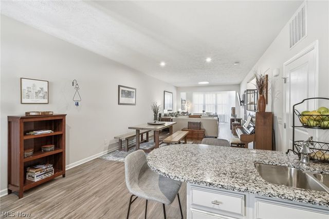 1581 Mud Brook Court, Akron, OH 44313