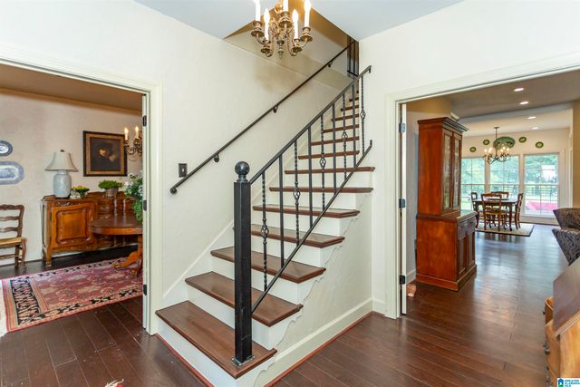 6035 BLUE BIRD LANE, Leeds, AL 35094